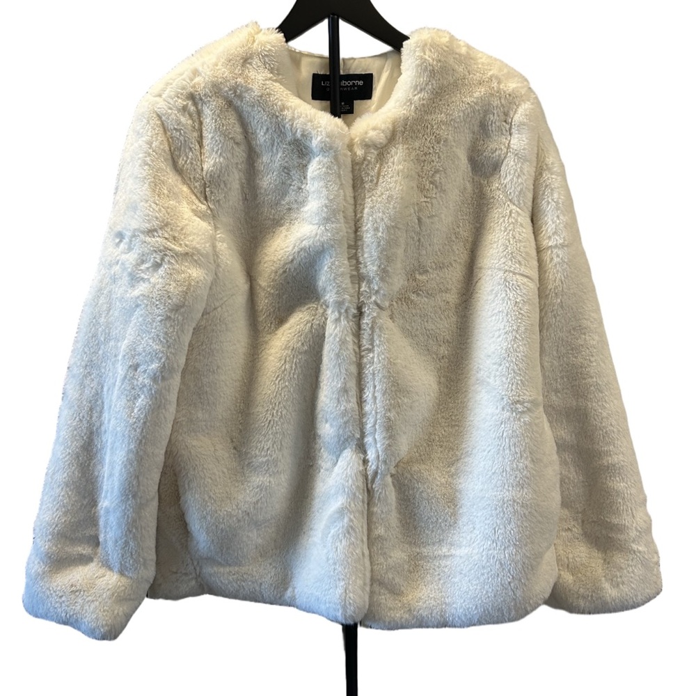 Liz Claiborne Cream/Ivory Faux Fur Coat • Medium • Silk-Like Lining • Luxurious